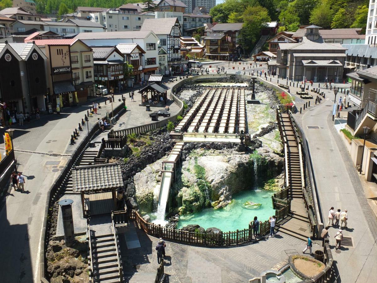 Kusatsu Onsen Hotel Village Extérieur photo